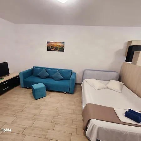 Large Family Blue Marina Piscina Sauna Jacuzzi
