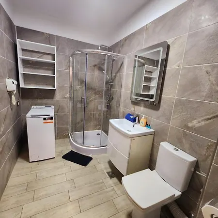 Large Family Blue Marina Piscina Sauna Jacuzzi * Năvodari