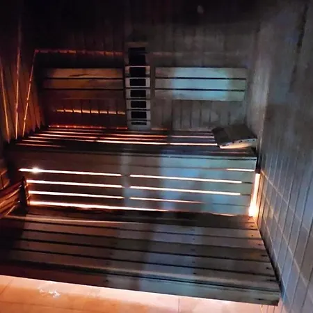 Large Family Blue Marina Piscina Sauna Jacuzzi Apartman Năvodari