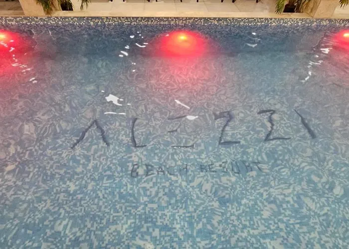 Large Family Blue Marina Piscina Sauna Jacuzzi Apartman *