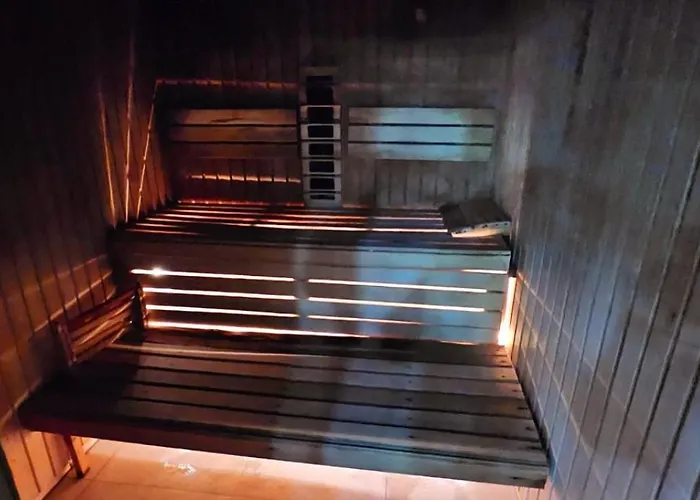 Large Family Blue Marina Piscina Sauna Jacuzzi Apartman Năvodari